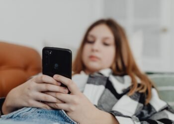 The Digital Detox Trend Taking Over 2026