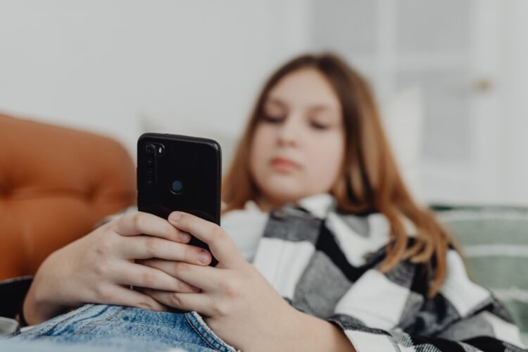 The Digital Detox Trend Taking Over 2026